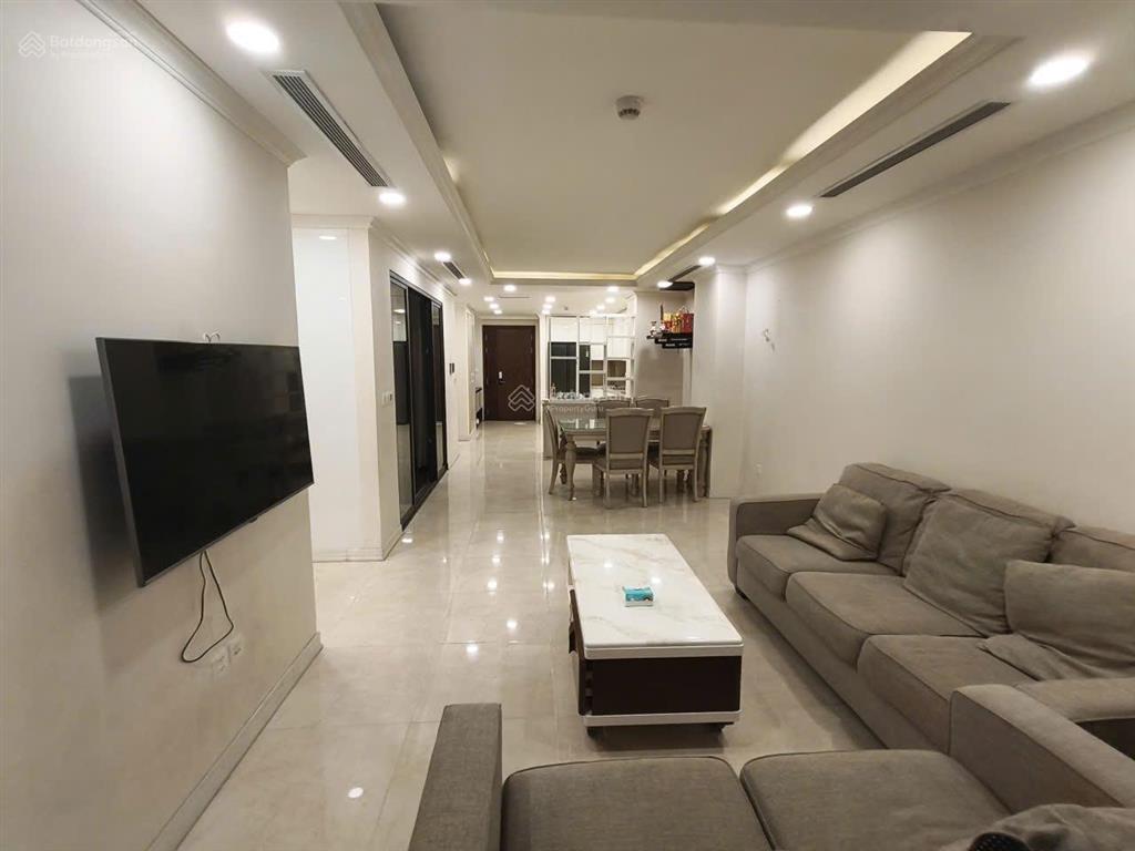 Bán căn 3 phòng ngủ 116m2 giá 13,5 tỷ, full nội thất chỉ việc ở, có slot ô tô, d. le pont dor