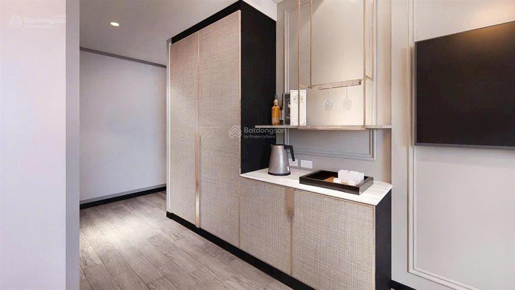 Bán khách sạn mặt phố nguyễn thái học, 120m2, 9 tầng mới tinh, giá 100 tỷ, dòng tiền 3,6 tỷ/năm