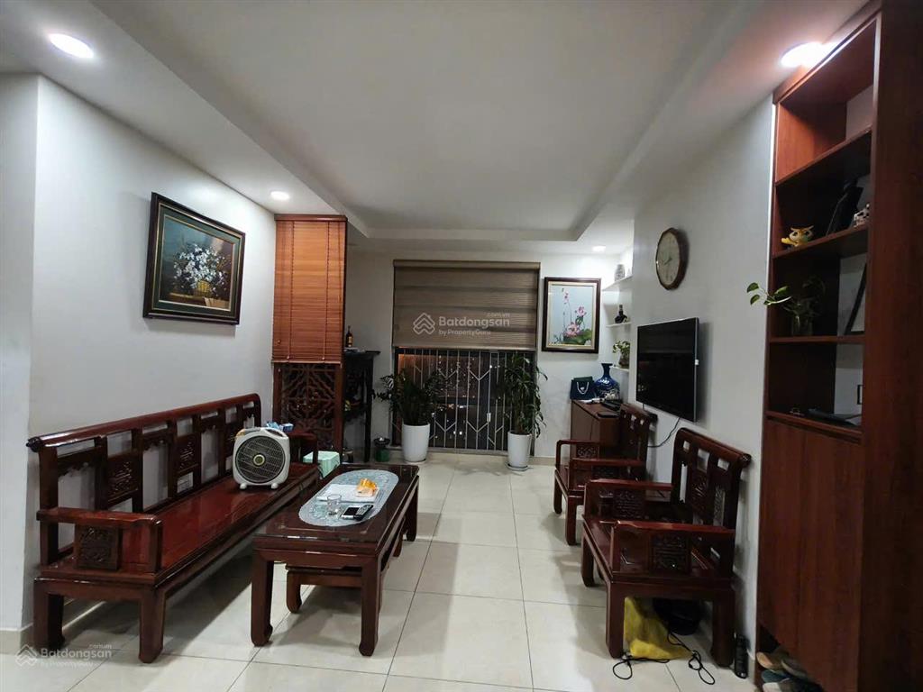 Bán căn 3 phòng ngủ 78m2 giá 5,5 tỷ, nhà đẹp ở ngay, view đẹp, giá cực tốt, tòa smile building