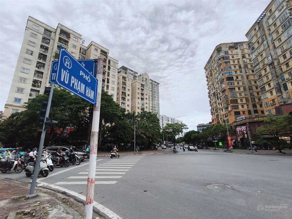 Bán nhà mặt phố vũ phạm hàm 143m2 7 tầng, giá bán 99 tỷ, dòng tiền 1.2 tỷ/năm, thông tin chuẩn 100%