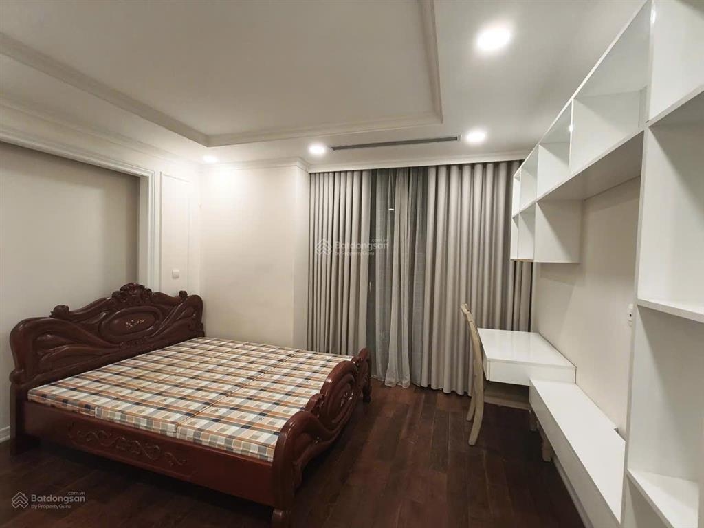 Cho thuê căn 3 phòng ngủ 120m2 giá 22tr, full nội thất đẹp ở ngay, nhận nhà ngay, tân hoàng minh