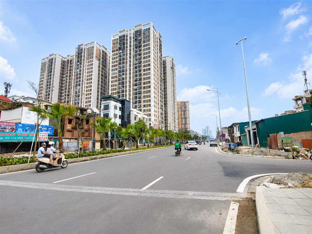 Danh sách căn 2, 3 phòng ngủ, giá cực tốt, chủ nhà rất thiện chí bán, sky central, 176 định công
