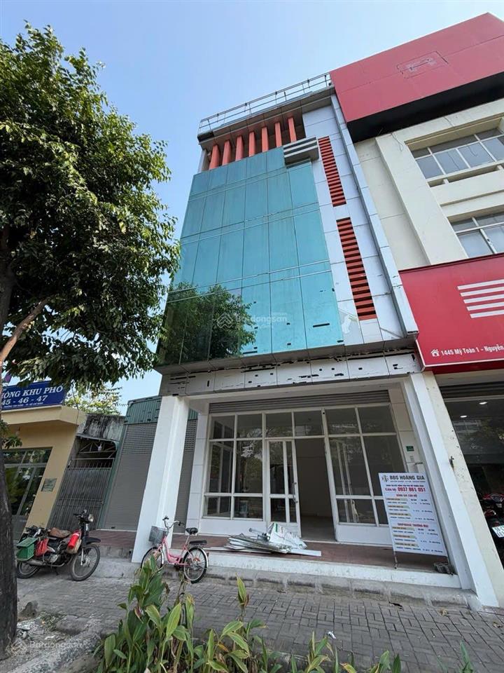 Bán nhà mặt phố vị trí mặt tiền đường nguyễn văn linh đẹp nhất mỹ toàn 2, dtsd 400 m2, có thang máy