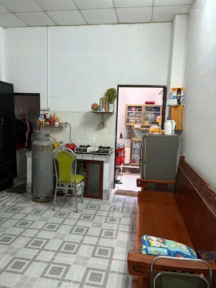 300m2 (15x20m) nhà đất full thổ cư, đã xây nhà 2 tầng 4x20m, long hậu long an. chỉ 6.9 tỷ