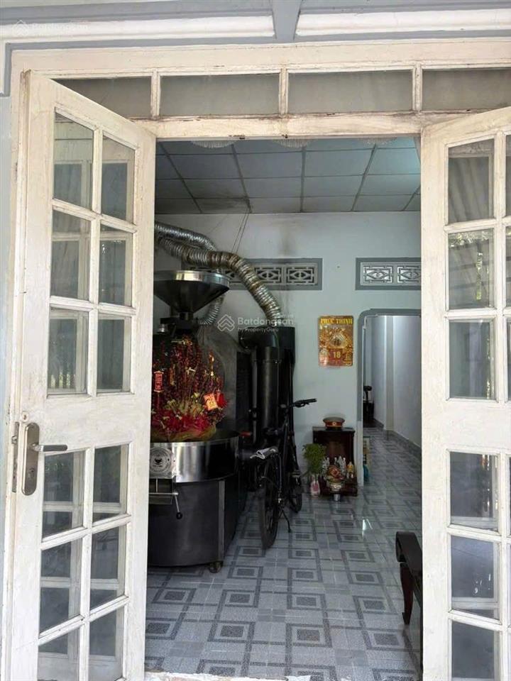 300m2 (15x20m) nhà đất full thổ cư, đã xây nhà 2 tầng 4x20m, long hậu long an. chỉ 6.9 tỷ