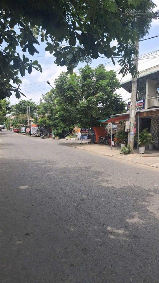 300m2 (15x20m) nhà đất full thổ cư, đã xây nhà 2 tầng 4x20m, long hậu long an. chỉ 6.9 tỷ