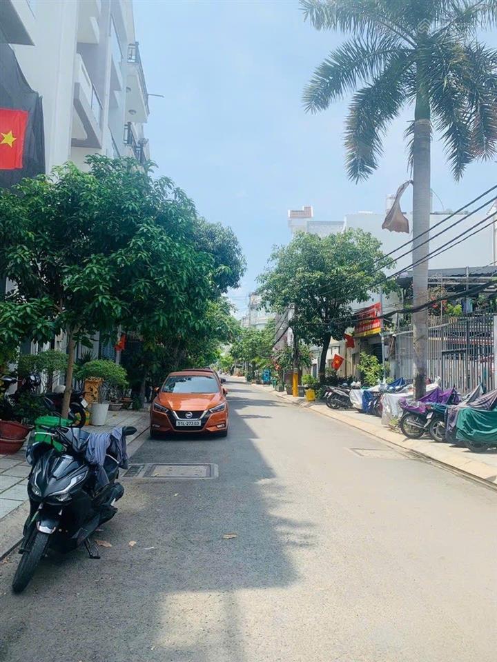 Nhà 3tầng 453m2 đường 12m hồ bơi cho thue 60tr/th làm trường mầm non gia 40ty nhà bè