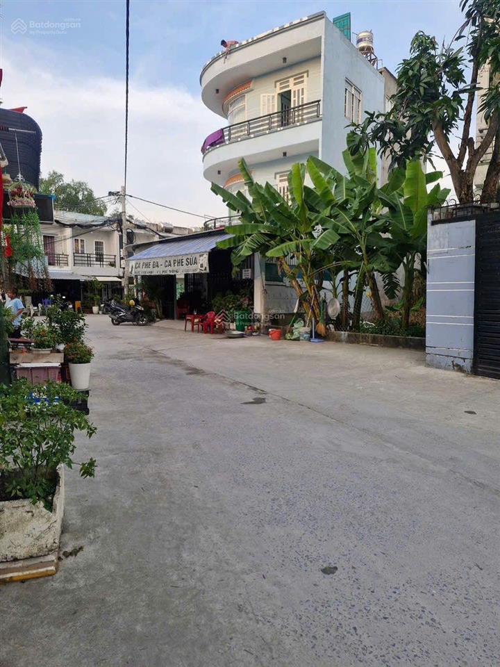 Nhà bè nhà 3tầng 99m2 xe tải vivu shr hoancong đầy đủ lê văn lương nhà bè