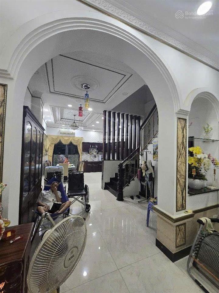 Mặt tiền đường dương cát lợi 126m2 4tầng ngang nở hậu 5.2m hoan công đầy đủ chỉ 11ty4