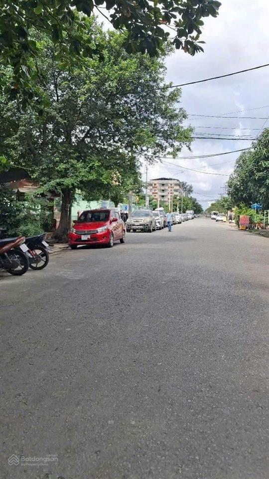 Lô đất đẹp  xe tải vi vu  141m² đất full thổ  nền cao  shr  chỉ 4.5 tỷ