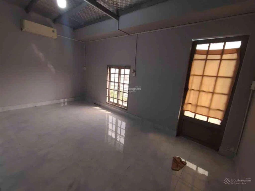 Mt kd lê văn lương chỉ 2ty7 nhà 2 tầng sổ hồng riêng t.nhập ổn định