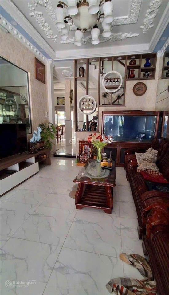 Lê văn lương gara ô tô 4 tầng 85m2 ngang 6.4m chỉ 6tỷ2 hoàn công đầy đủ