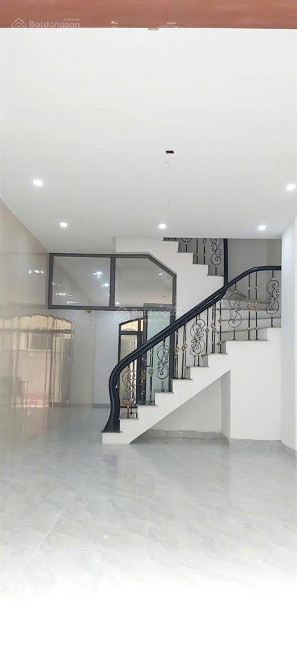 Hạ giá bán gấp chà là 64m hoàn thiện 5 tầng dành cho khách cần nhà ở ngaygiá sốc0979 209 ***