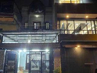 Bán mtkd ngay ngã 4 lạc long quân, âu cơ  106m2, ngang 5m, sổ a4, 4 tầng  hơn 13tỷ xíu