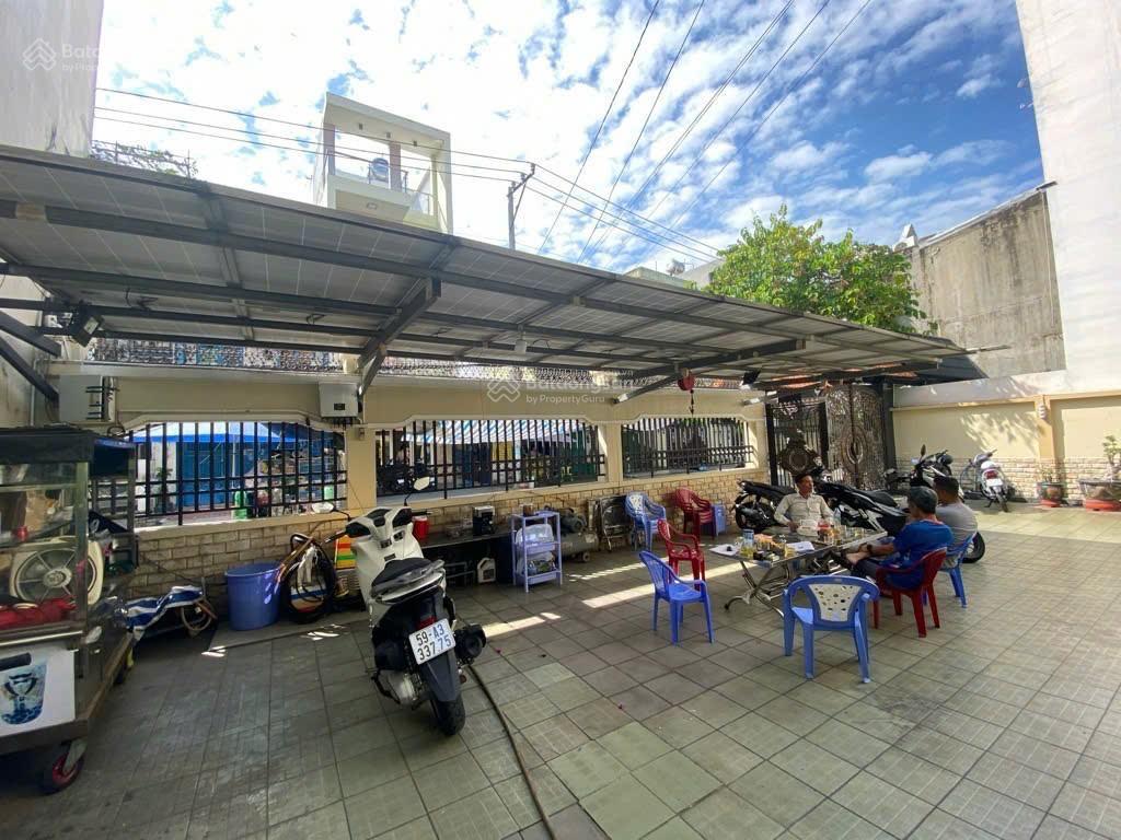 Chỉ hơn 95tr/m2  mtkd đường 14m, ngang 15.2m, 543m2, 2 tầng  ngay hoa bằng  51.9 tỷ