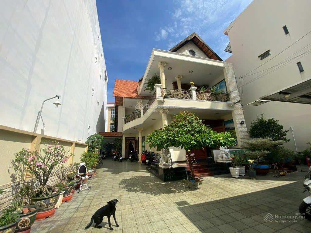 Chỉ hơn 95tr/m2  mtkd đường 14m, ngang 15.2m, 543m2, 2 tầng  ngay hoa bằng  51.9 tỷ