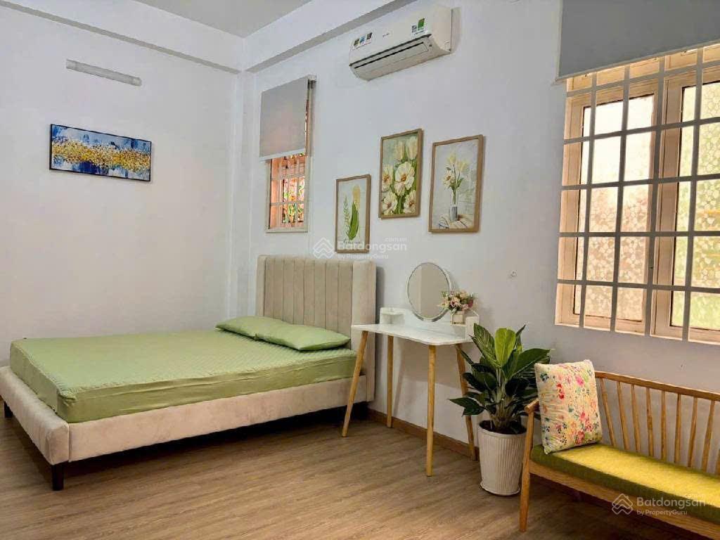 Bán nhà tt phú nhuận, gần phan đình phùng  80m2, ngang hơn 6m vuông, 3 tầng  chỉ 12tỷ