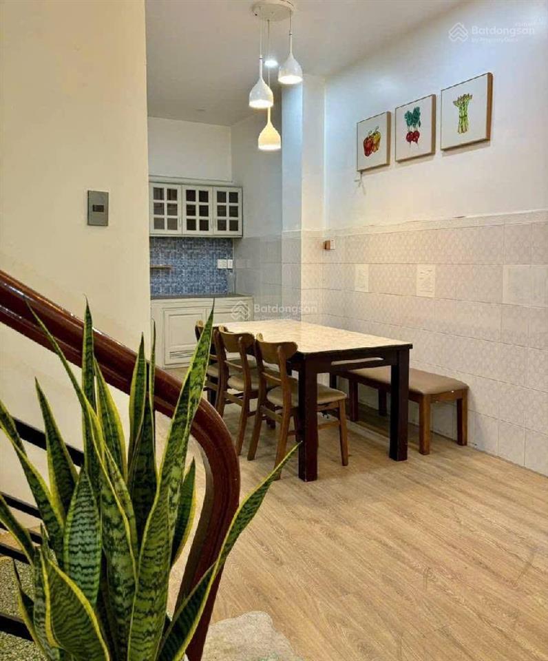 Bán nhà tt phú nhuận, gần phan đình phùng  80m2, ngang hơn 6m vuông, 3 tầng  chỉ 12tỷ