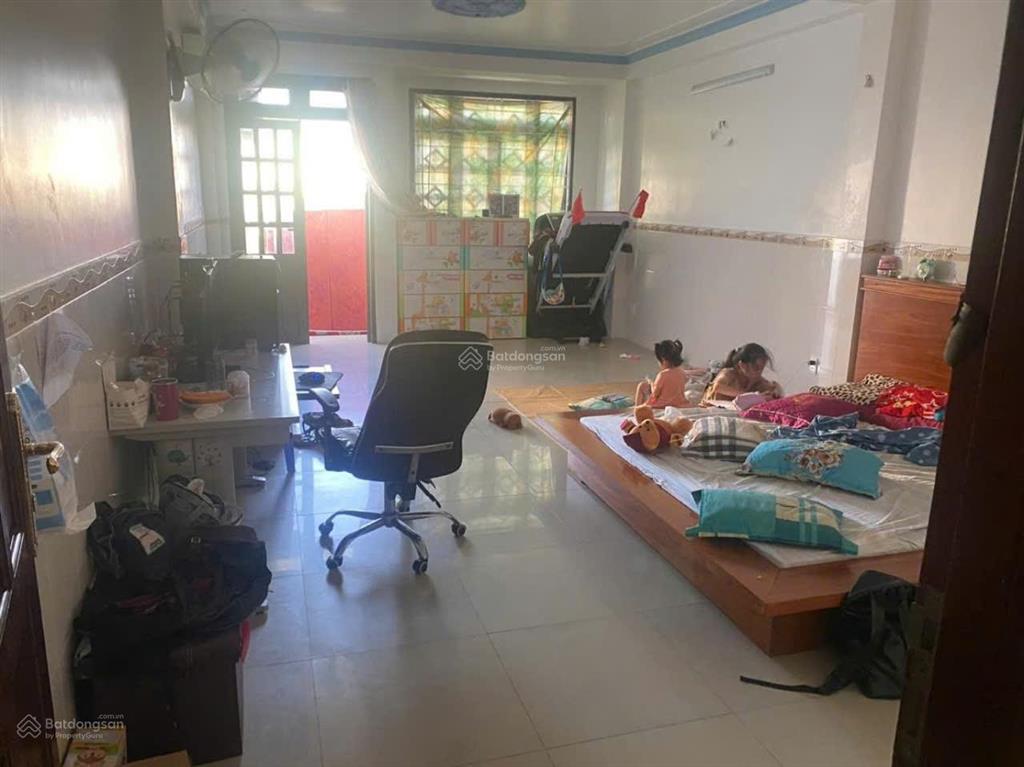 Bán mtkd sầm uất p. tân sơn, ngay hoàng bật đạt  gần 110m2, 5 tầng, ngang gần 5m  hơn 13tỷ