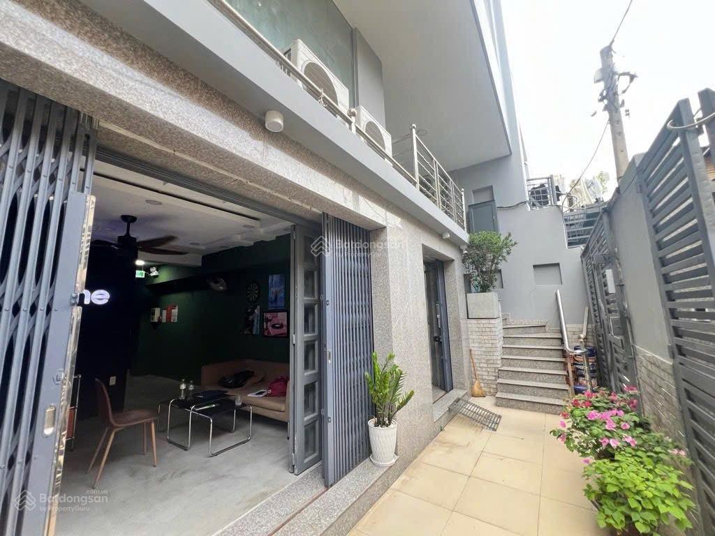Dòng tiền cao  chdv 5 tầng, 23p  sát 160m2, ngang gần 10m  hxh âu cơ, lạc long quân  20.9tỷ