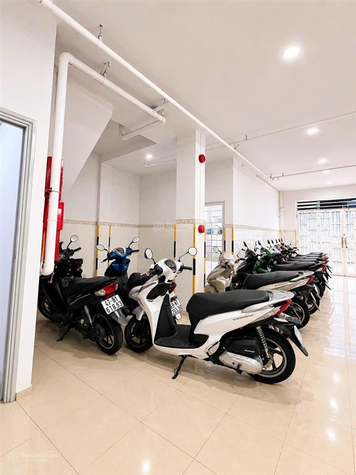 Chdv ngay tt tân sơn nhì  hẻm nhựa xe hơi tránh, ngang 8m  5 tầng  dòng tiền tốt  25t