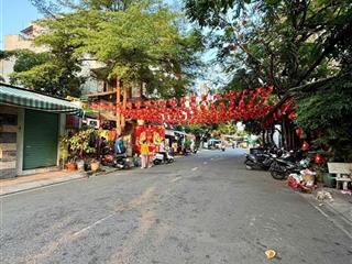Nhà khu bàn cờ họ lê, chợ vải phú thọ hoà  ngang hơn 7m nở đẹp, hơn 152m2  hơn 17t