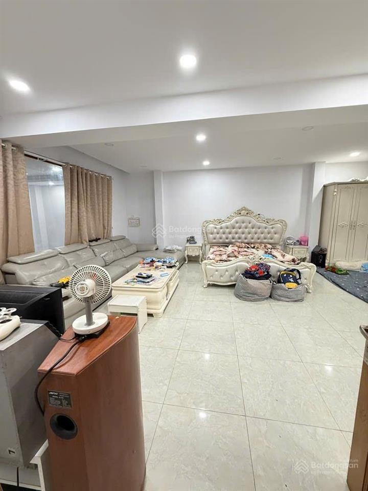 Nhà tân bình giá bình tân  2mt hxh tránh khu bàu cát  hơn 300m², ngang gần 8m  40t