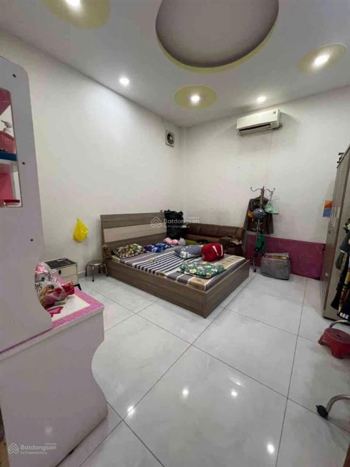 Đi định cư  cc lâu đời  bán nhanh, giá tốt  mtkd trịnh đình trọng  gần 80m2  5 tầng  chỉ 10tỷ