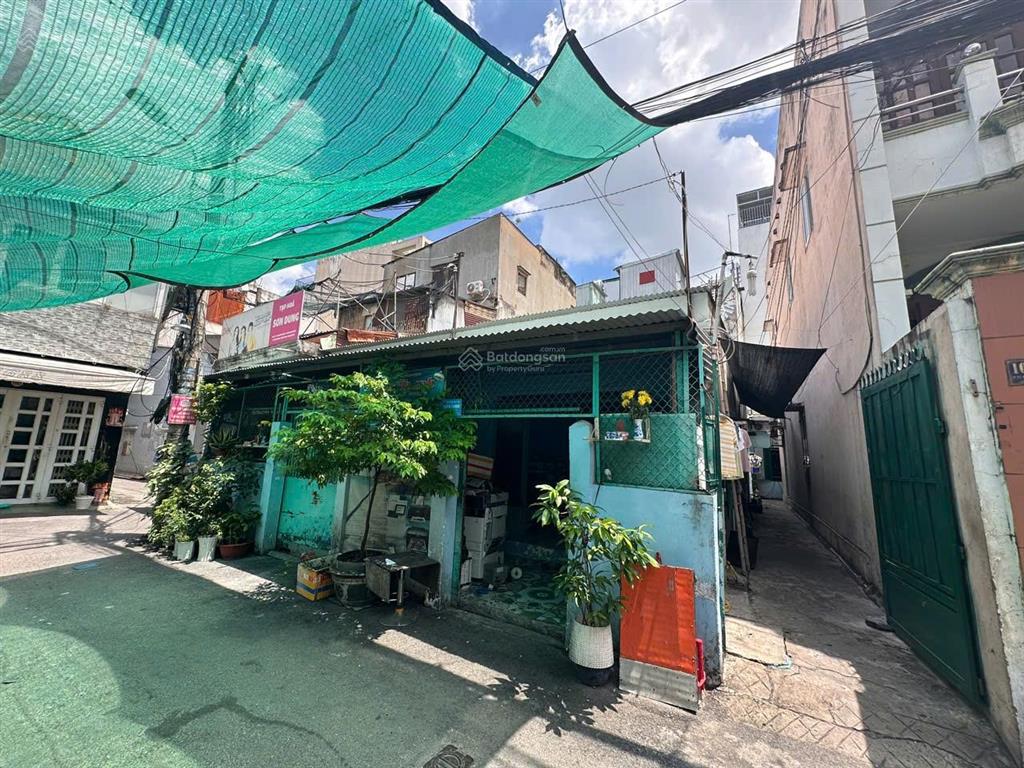 Bán đất tặng nhà  ni sư huỳnh liên, kề bàu cát 2  gần 200m2, ngang 8m sổ a4  hxh tránh 1 trục