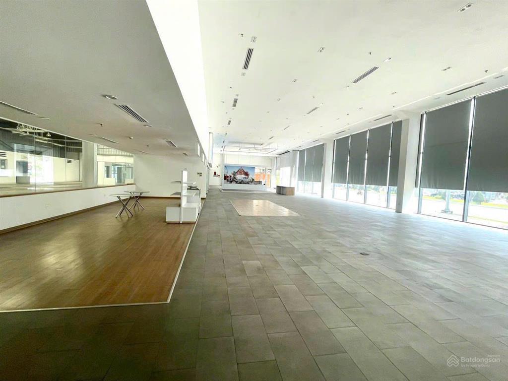 Bán đất tặng tòa 6105m2 4 mặt tiền nguyễn hữu thọ  thành thái  trương quang giao  lương văn can