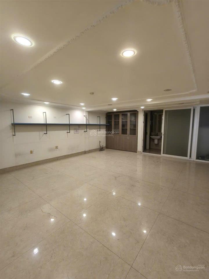 Mặt tiền nguyễn tri phương, p.9, quận 5  dt 5.5m x 20m  6 tầng tm  giá 55 tỷ  hđt 120tr