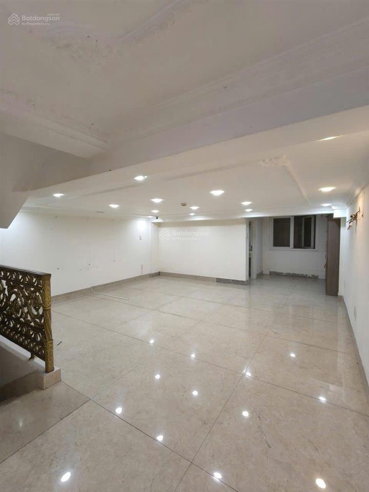 Mặt tiền nguyễn tri phương, p.9, quận 5  dt 5.5m x 20m  6 tầng tm  giá 55 tỷ  hđt 120tr