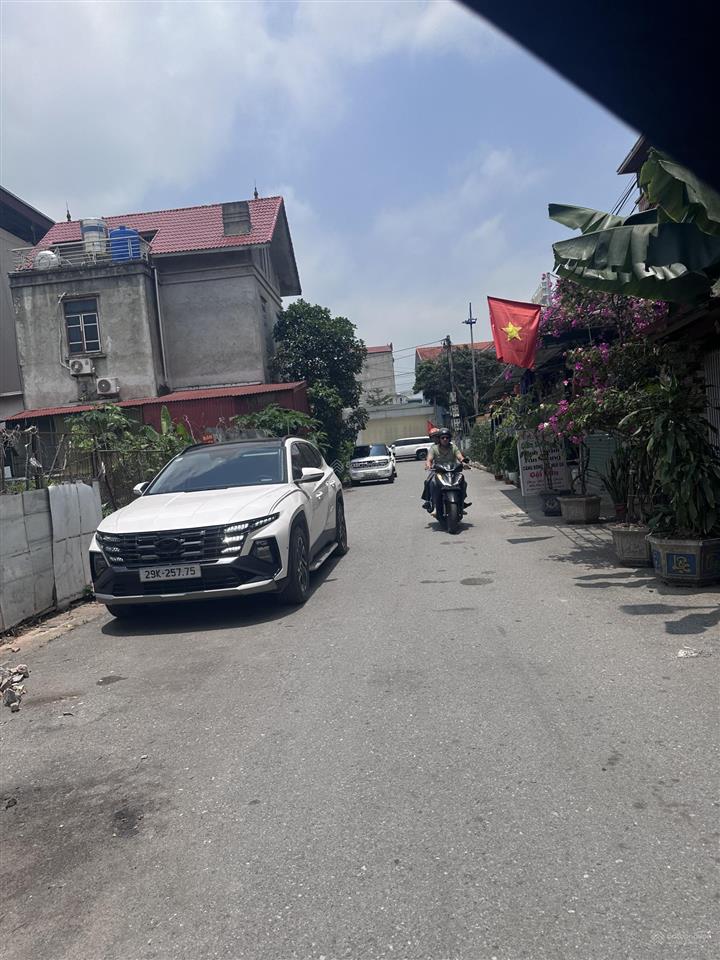 Hơn 2 tỷ trục chính kinh doanh ô tô tránh nhau, mặt tiền rộng 0788 335 ***