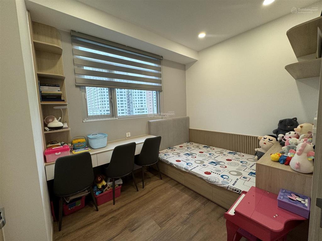 Cho thuê căn hộ chung cư paris hoàng kim, căn góc 3pn, 2wc, full nội thất cao cấp