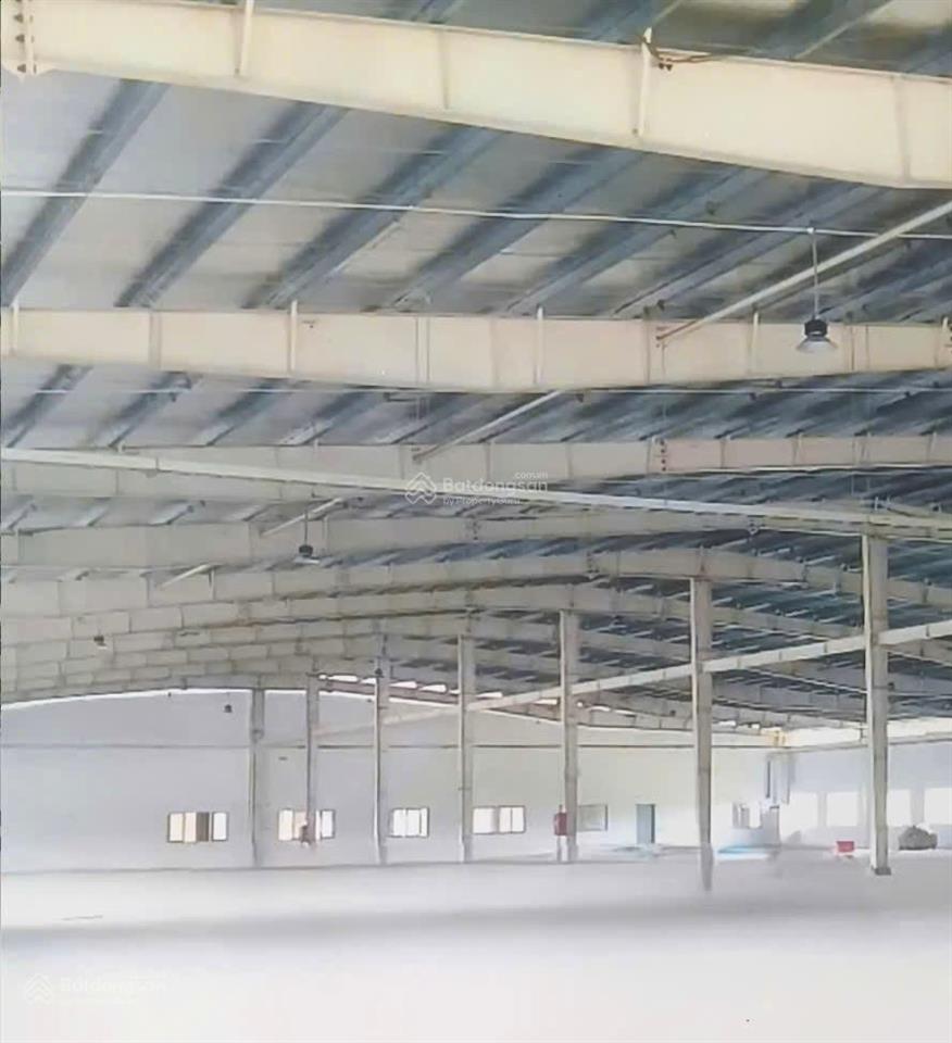 Dt 30.000m2 kho xưởng 21.000m2, cắt lẻ cho thuê từ 2200m2  1,5ha, gần sát kcn vsip 1, sóng thần 2