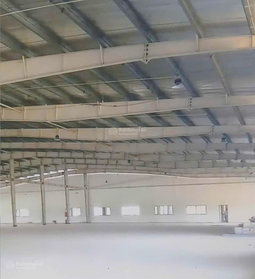 Dt 30.000m2 kho xưởng 21.000m2, cắt lẻ cho thuê từ 2200m2  1,5ha, gần sát kcn vsip 1, sóng thần 2
