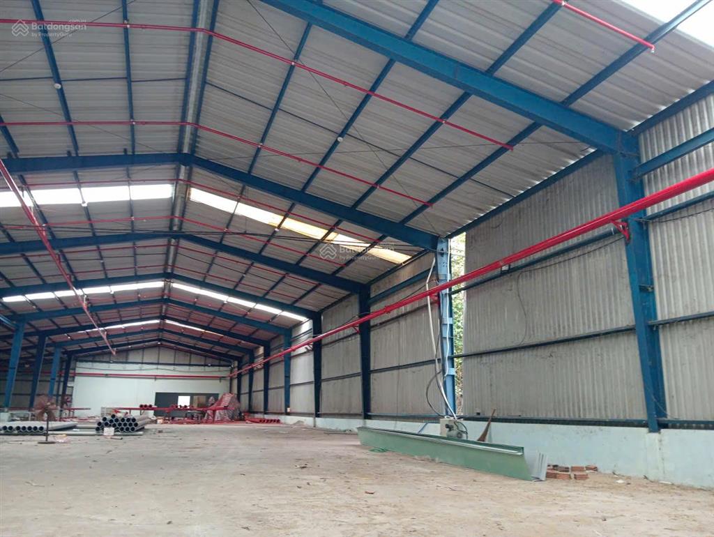 Diên tích tổng 15.000m2, cho thuê theo nhu cầu khách hàng 5000m2, ngay khu vực củ chi