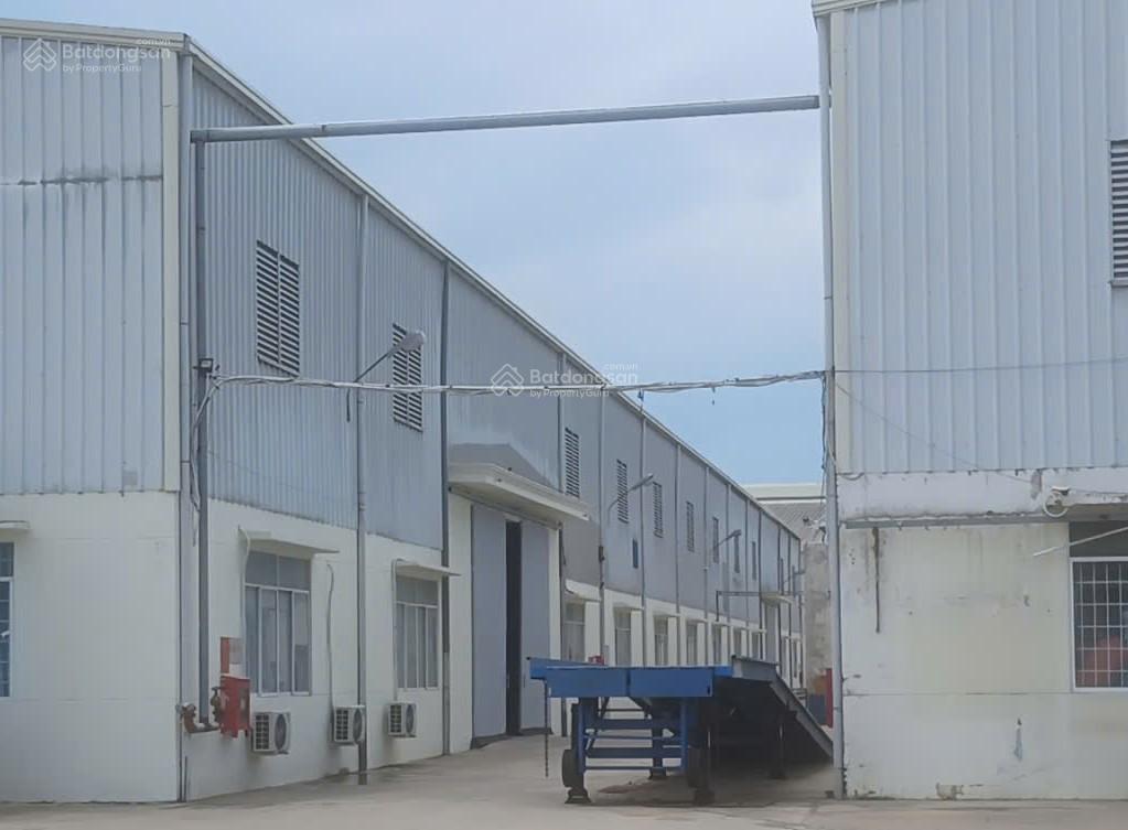 Nhà xưởng tổng 7000m2, cho thuê 1/2 trở lên, ngay kcn việt hương, protrade bến cát
