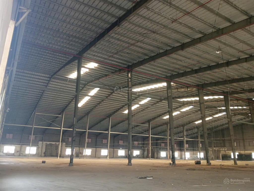 Nhà xưởng tổng 7000m2, cho thuê 1/2 trở lên, ngay kcn việt hương, protrade bến cát
