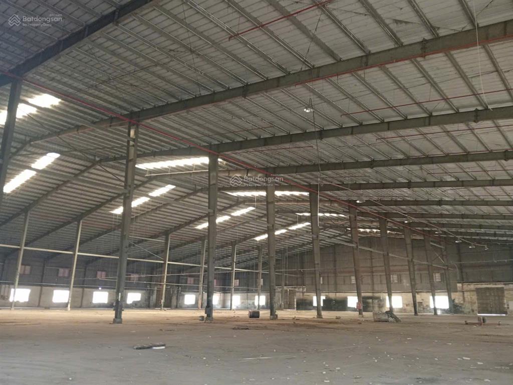 Nhà xưởng tổng 7000m2, cho thuê 1/2 trở lên, ngay kcn việt hương, protrade bến cát