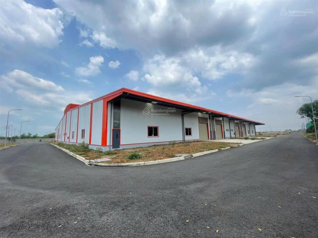 Nhà xưởng cho thuê kế biên hòa 2 amata long bình 41.000m2. tách lẽ 2400m2, 2900m2, 3560m2, 4670m2