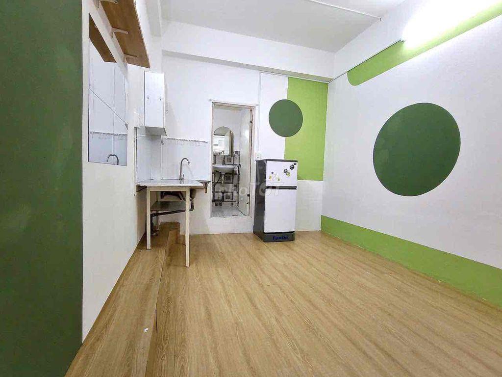 🔥Studio Cửa Sổ Full Nội Thất Giá Rẻ Thang Máy Ngay Phan Xích Long