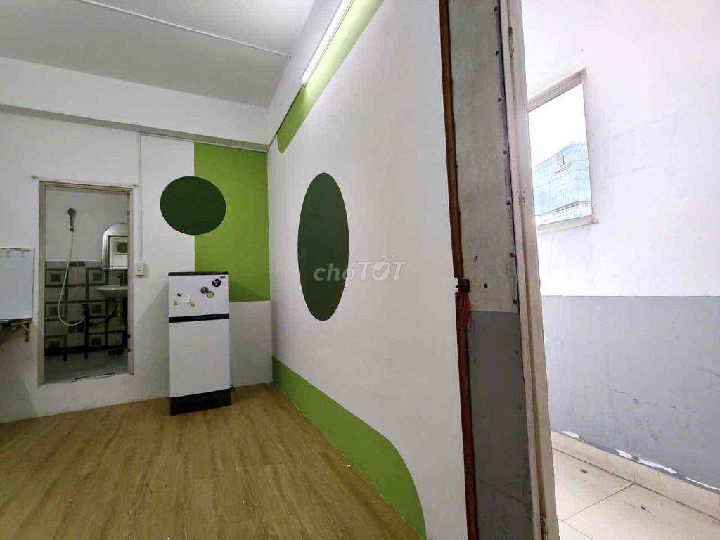 🔥Studio Cửa Sổ Full Nội Thất Giá Rẻ Thang Máy Ngay Phan Xích Long