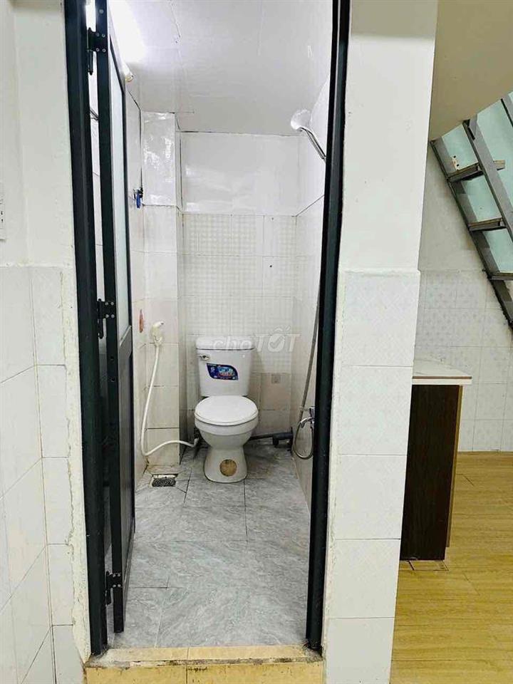 🔥PHAN XÍCH LONG - PHÒNG TRỌ CÓ GÁC SINH VIÊN GIÁ RẺ SẴN MÁY LẠNH TỦ ĐÔ
