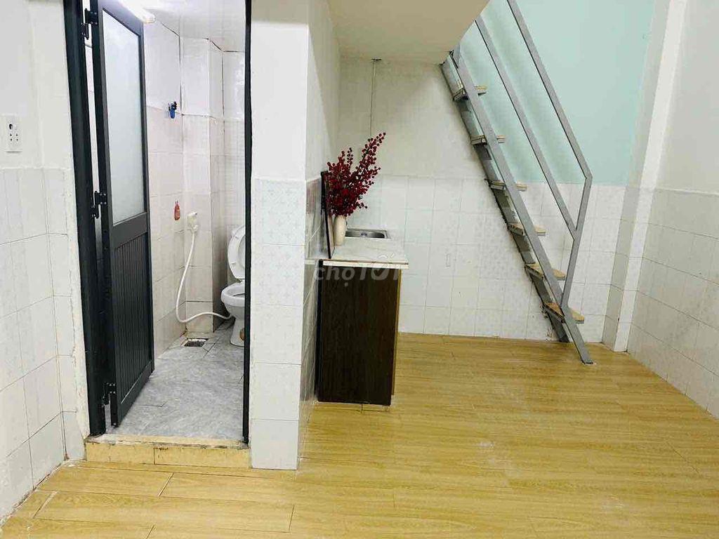🔥PHAN XÍCH LONG - PHÒNG TRỌ CÓ GÁC SINH VIÊN GIÁ RẺ SẴN MÁY LẠNH TỦ ĐÔ