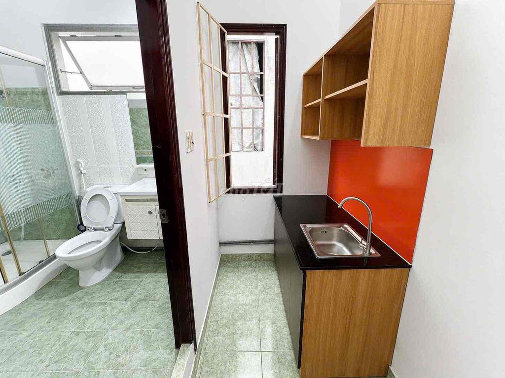 🔥Công Viên Thỏ Trắng - Căn Hộ Tách Bếp Cửa Sổ Thoáng Mới Ngay CMT8-Q10