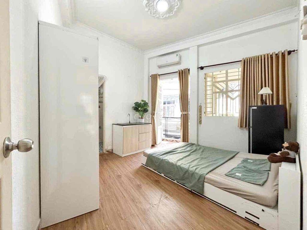 🔥Phan Xích Long - Căn Hộ Bancol/Cửa Sổ Thoáng Mới - Ngã Tư Phú Nhuận