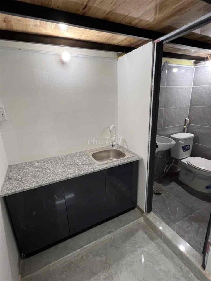 🔥Cho Thuê Phòng Có Gác Mới Bancol/Cửa Sổ Ngay Cộng Hoà Hoàng Hoa Thám
