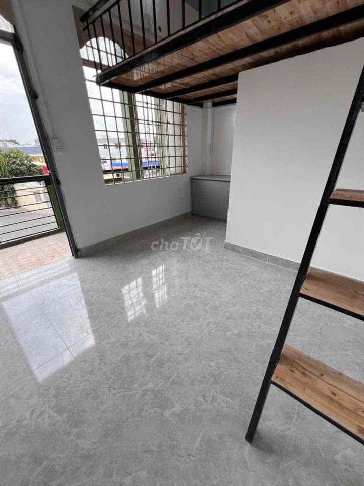🔥Cho Thuê Phòng Có Gác Mới Bancol/Cửa Sổ Ngay Cộng Hoà Hoàng Hoa Thám