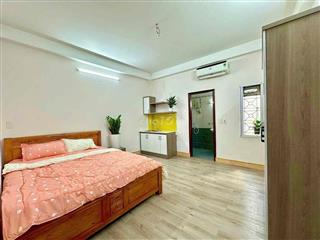 🔥Căn Hộ Mới Cửa Sổ Thoáng Full Nội Thất Ngay Sân Bay CV Gia Định